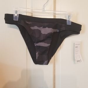 Nwt Athleta Freestyle Camo Bottoms